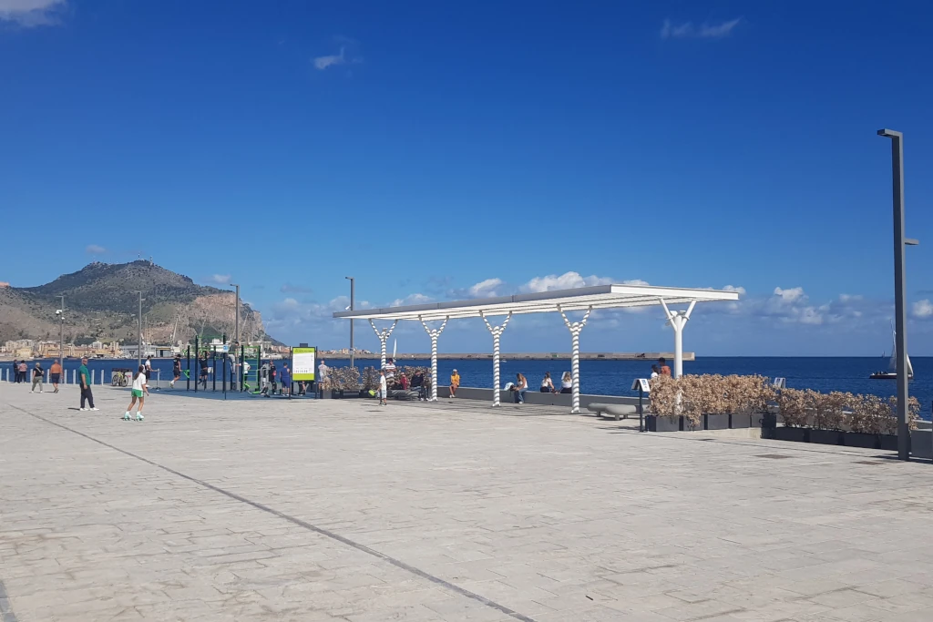 La terrazza del Foro Italico con la sua palestra all'aperto